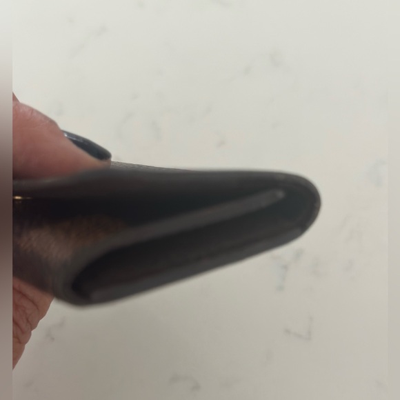 Louis Vuitton Damier Ebene Muticles 4 Key Holder - Picture 6 of 7